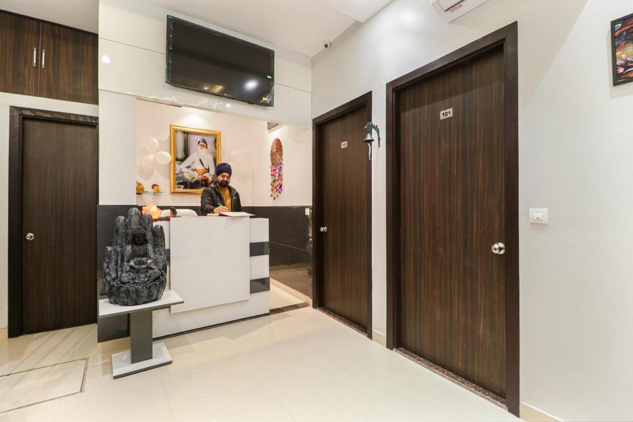 Oyo 85906 Hotel Noor Residency 阿姆利则 外观 照片